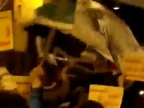 فري برس حمص كرم الشامي رغم محاصرة الحي وتواجد القناصين 12 12 2011