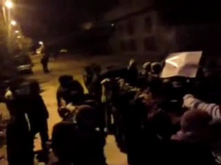 فري برس   حماة مسائية حي القصور 12 12 2011