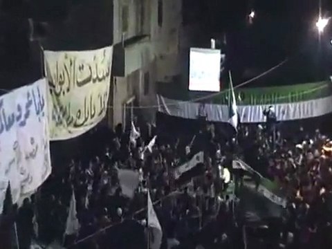 فري برس حمص مسائية باباعمرو رغم القصف خرجنا مع شاشة الجزيرة مباشر 12 12 2011