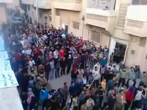 فري برس مظاهرة حاشدة حماة طريق حلب مسجد زيد بن ثابت 12 12 2011
