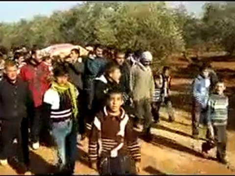فري برس ادلب كفريحمول تشييع الشهيد صلاح طاهر حسين 13 12 2011