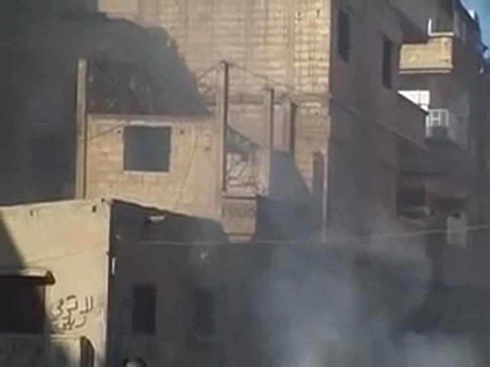 فري برس   حمص البياضة اثار القصف على احياء البياضة 13 12 2011