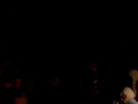 فري برس مظاهرة مسائية في قرية الإبزمو التابعة للأتارب بريف حلب بمشاركة أحرار الأتارب و السحارة 13 12 2011