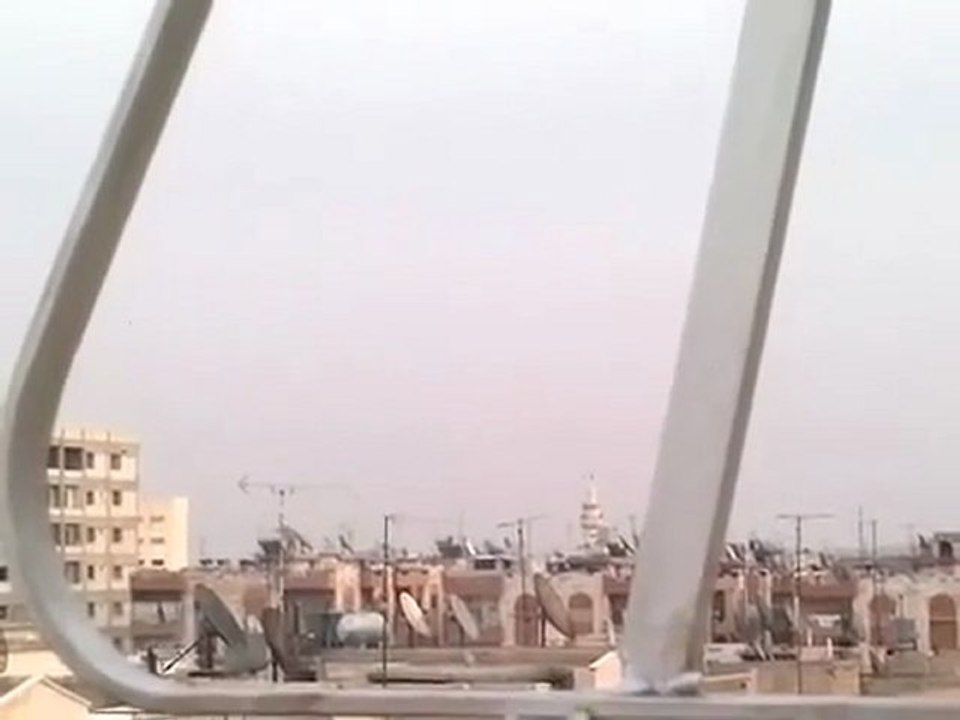 فري برس   إطلاق نار كثيف في حماه واطلاق النار على المصور 14 12 2011