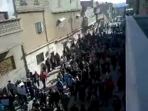 حماه حي الحميدية جمعة الجامعة العربية تقتلنا قبل...