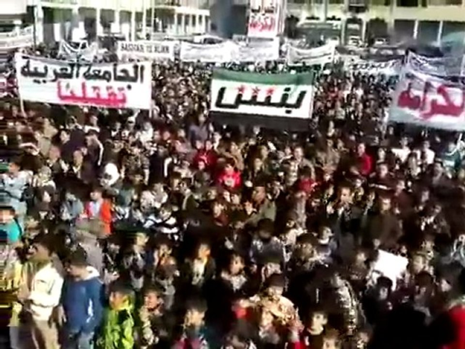 فري برس   ادلب بنش جمعة الجامعة العربية تقتلنا16 12 2011 ج1