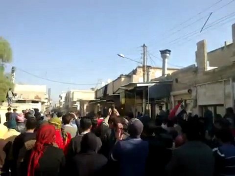 فري برس حماه حي كازو مضاهرة جمعة الجامعة العربية تقتلنا 16 12 2011