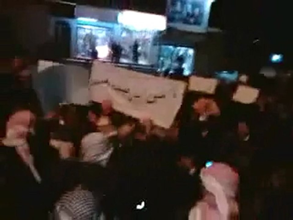 فري برس   حلب الباب   بلدة قباسين مسائية 17 12 2011