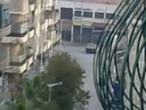 فري برس حماة الحميدية اقتحام الدبابات وقصف عشوائي 14 12 2011