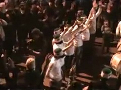 فري برس حمص البياضة حرام عليه البطل الساروت مسائية 16 12 2011