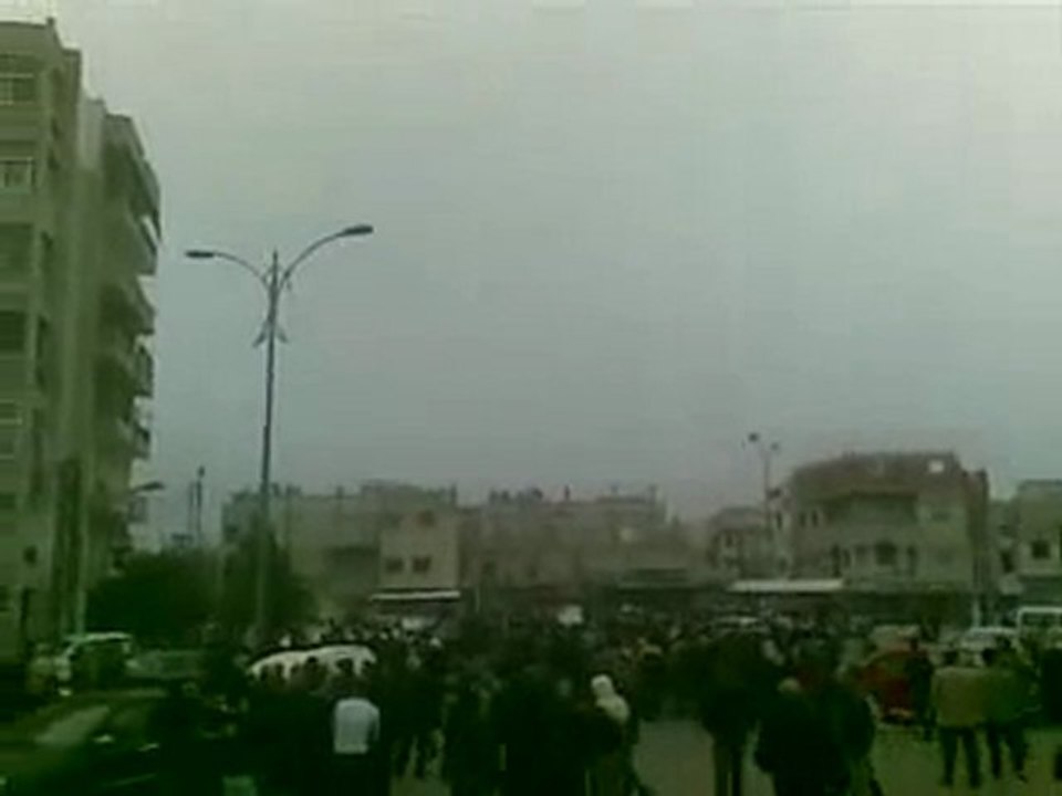 فري برس   حمص الوعر تشييع الشهيد محمد جمال العلي 18 12 2011