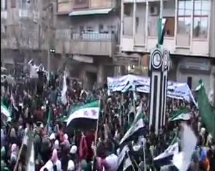 فري برس   حمص حي الخالدية رااااائعة بقيادة الفنانة فدوى سليمان 18 12 2011