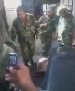 فري برس خطير مسرب ضرب وحشي وتعذيب على يد عصابة الأسد