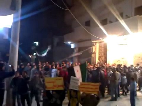 فري برس بعد توقيع المبادرة حمص الشماس طار القذافي 19 12 2011