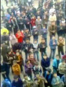 فري برس حماة كرناز مظاهرة طلابية و هتافات رائعة 19 12 2011