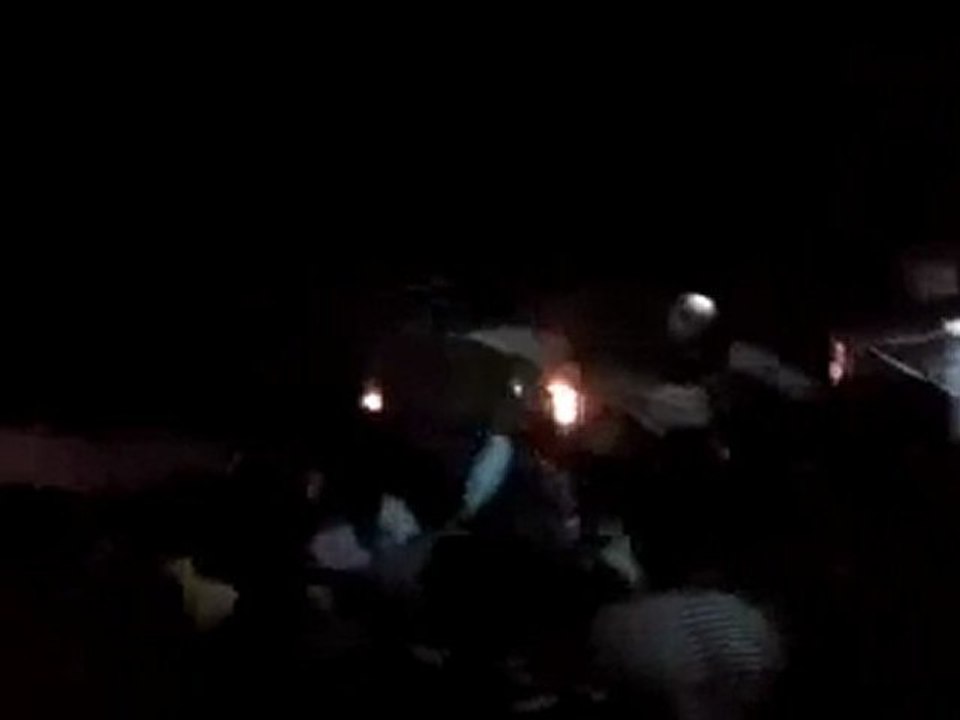 فري برس   حي القصور حماة مظاهرة مسائية تطالب باسقاط النظام 19 12 2011