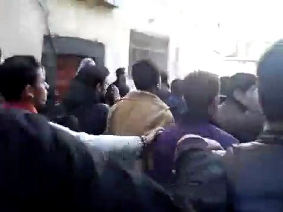 فري برس   ابطال قطنا يشاركون ابطال الميدان في عرس الشهيد ايهم 20 12 2011