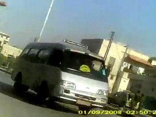 فري برس   إنتشار الميليشيات في الشارع العام معضمية الشام 20 12 2011 ج2