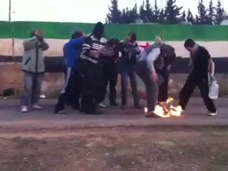 فري برس   درعا نعيمه حملة الرجل البخاخ 20 12 2011