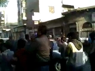 فري برس   دمشق حي القابون  الأربعاء استمرار في الإضراب 21 12 2011 ج2