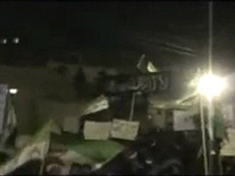 فري برس ريف دمشق دوما مظاهرة مسائية وأغنية زينو الثورة 21 12 2011