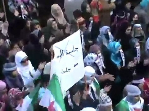 فري برس مظاهرة نسائية في حي باباعمرو 21 12 2011