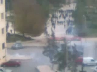 فري برس   حلب الجامعة   الهندسة الكهربائية اطلاق قنابل 22 12 2011