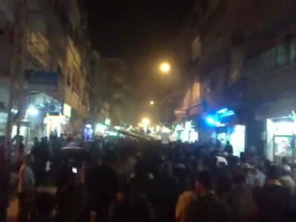 فري برس   ريف دمشق زملكا مظاهرة مسائية حاشدة 22 12 2011 ج2
