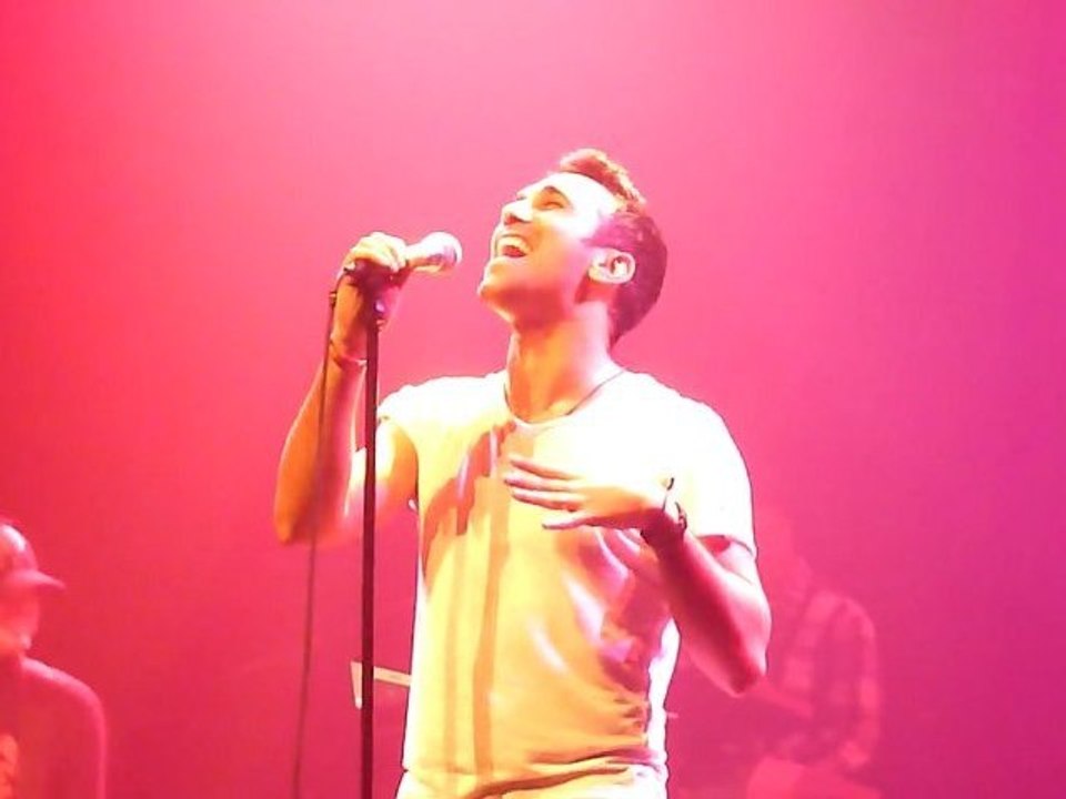 Mani - Heroes Of Today - Live Canal 93