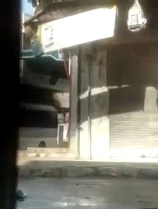 فري برس   حماة جنوب الملعب انتشار الأمن والشبيحة بالمصفحات 23 12 2011