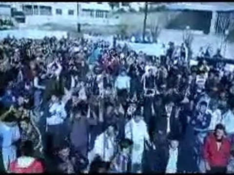 فري برس حماة مظاهرة رائعة لاشاوس حي القصور في جمعة بروتوكول الموت 23 12 2011