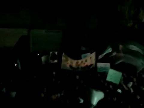 فري برس ريف دمشق عربين مظاهرة حاشدة و رائعة جدا في مسائية جمعة بروتوكول الموت 23 12 2011