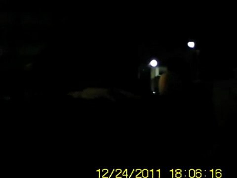 فري برس دمشق المحتلة مظاهرة مسائية بجانب جامع طارق بن زياد 24 12 2011