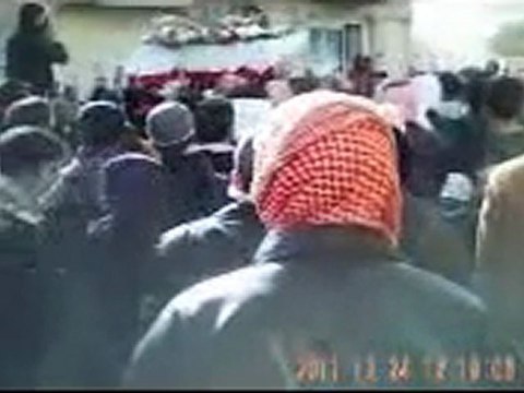فري برس رحيبة ريف دمشق تشييع الشهيد عماد اليتيم 24 12 2011 ج2