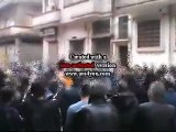 فري برس   حمص جورة الشياح مظاهرة امام بيت الشهيد 25 12 2011