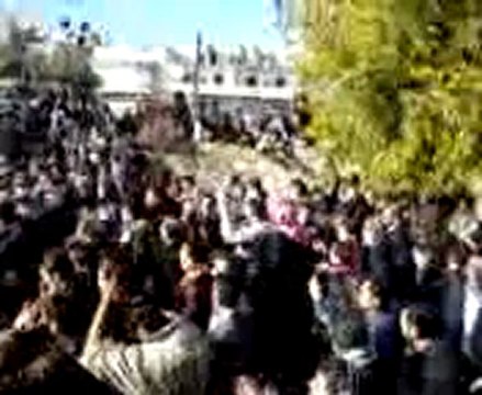 فري برس حلب الأصيله تشييع الشهيد عمر الحاوي 26 12 2011 ج1