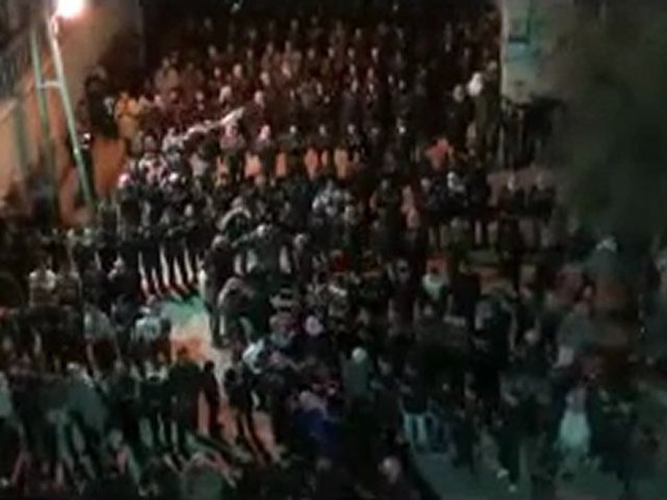 فري برس   القلمون   قارة   مسائية الاثنين   نصرة لباب عمرو 26 12 2011