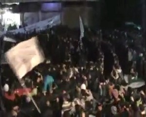 فري برس   حمص مسائية حي الخالدية رررائعة ورسالة من السارووت الى وفد المراقبين 26 12 2011