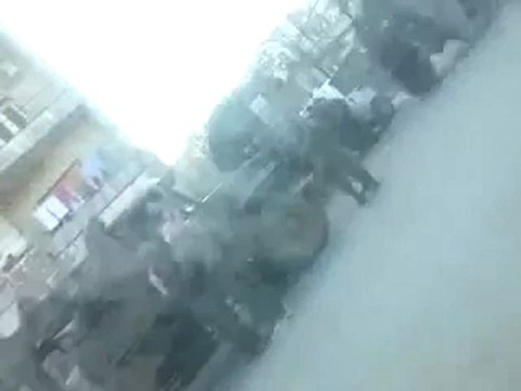 فري برس حماة أنتشار الأمن و الجيش بكثافة لمنع المظاهرات 27 12 2011