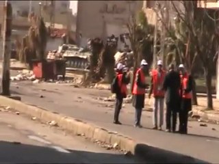 فري برس   لجنة المراقبة ب باباعمرو ودبابات في الحي 27 12 2011