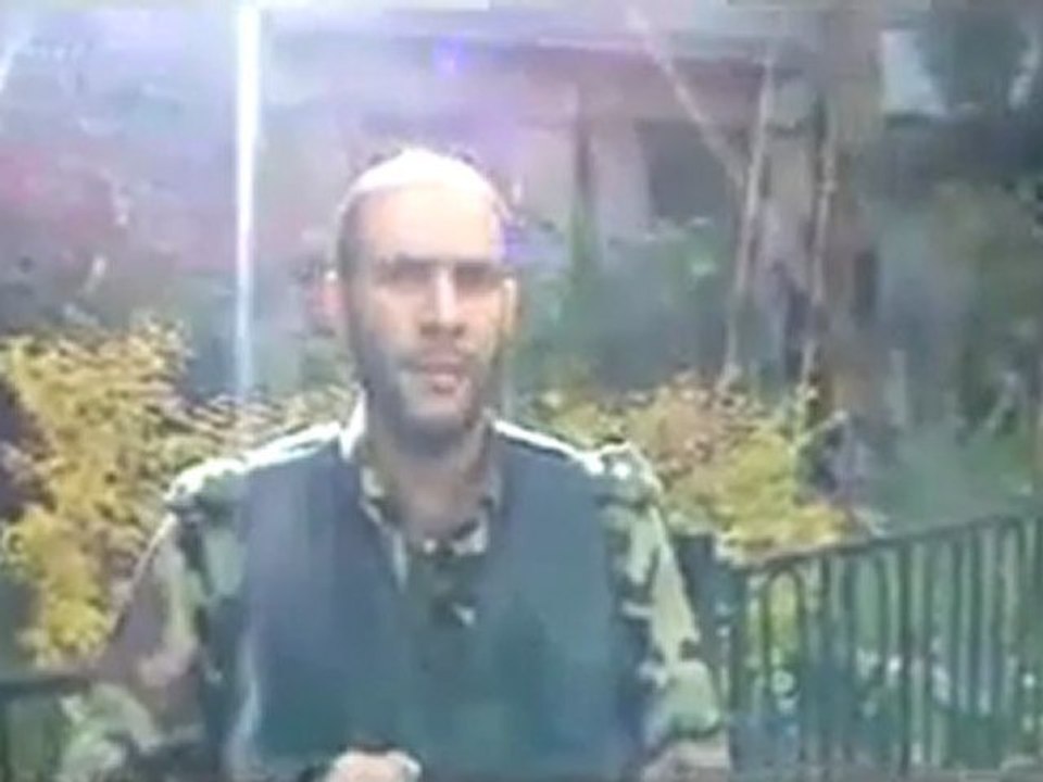 فري برس   انشقاق النقيب البطل أيمن قدعوس