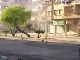 فري برس   ‏  حماه   منطقة الحاضر   الامن يتصدى للمظاهرات بالرصاص