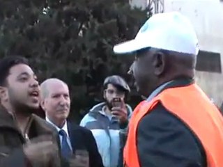 فري برس   ‏ باباعمرو هام خالد أبو صلاح مع رئيس الوفد 28 12 2011