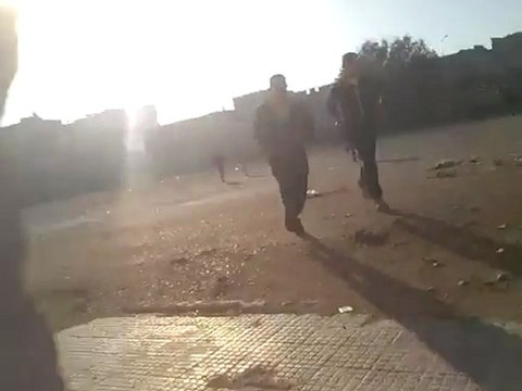 فري برس ‏ حماه البارودية اطلاق النار على المتظاهرين 28 12 2011