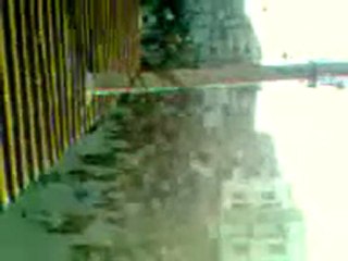 فري برس   حمص باب دريب المتظاهرين يصلون حاجز المستوصف 28 12 ج4