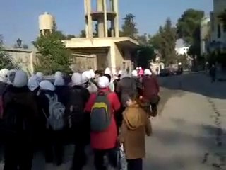 فري برس   ريف دمشق  حمورية  مظاهرة طلابية  28 12 2011 ج2