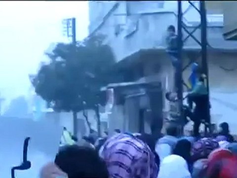فري برس حمص المحتلة حرائر الوعر 29 12 2011 ج1