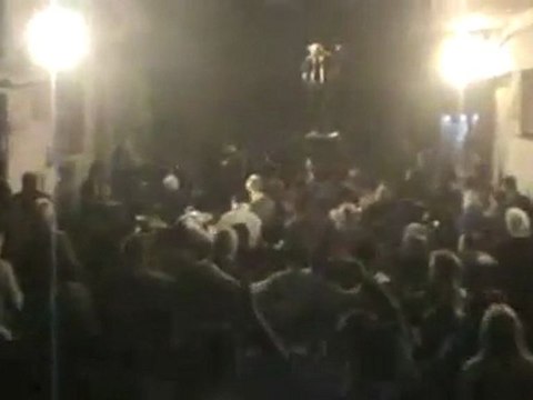 فري برس حمص جورة الشياح والقرابيص مسائية الله أكبر 29 12 2011