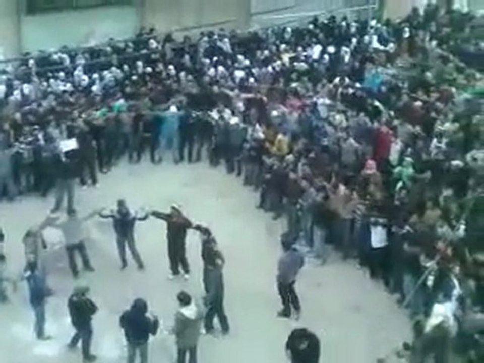 فري برس   معضمية الشام و تشييع الشهيد علاء بلال مقطع 30 12 2011 ج4