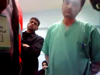 فري برس   مقابلة أحد المعتقلين السابقين بالفروع الغادرة مع اللجنة المتواجدة بالمشفى الوطني واقرار اللجنة بالنزول المتأخر على درعا البلد 1 1 2